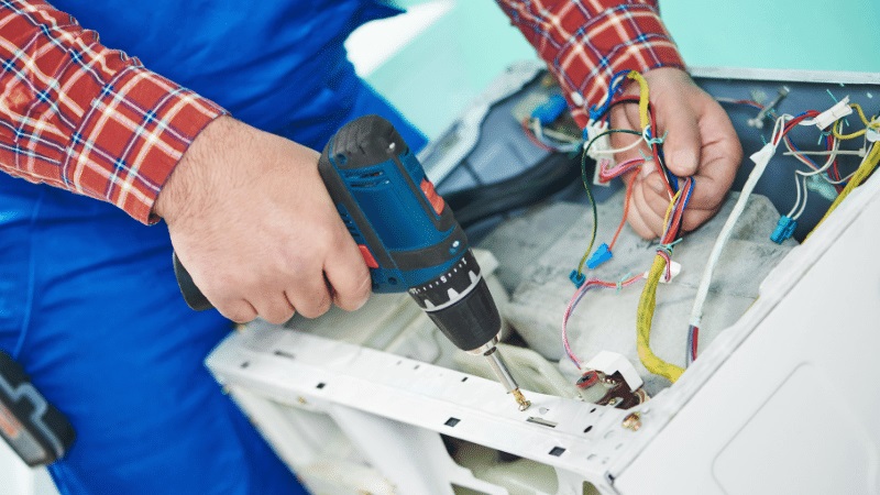 Saruhanlı Termoteknik Termoteknik çamaşır makinesi kart tamiri – Su almama arızası orijinal parça ile giderildi. - Teknik servis örneği